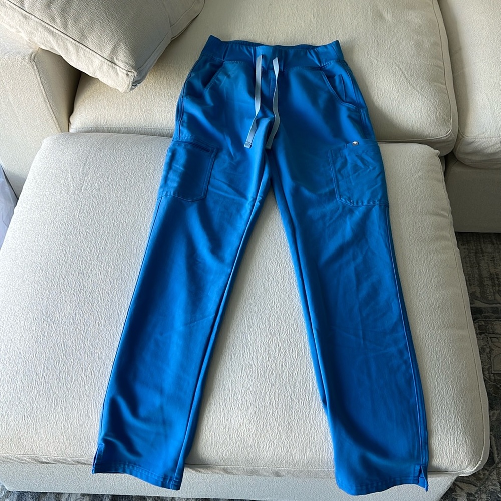 Figs scrub pants